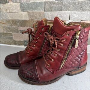 Cuadra Women’s Leather Ankle Boots Zipper Details Lace-Up Oxblood Snake Size 6